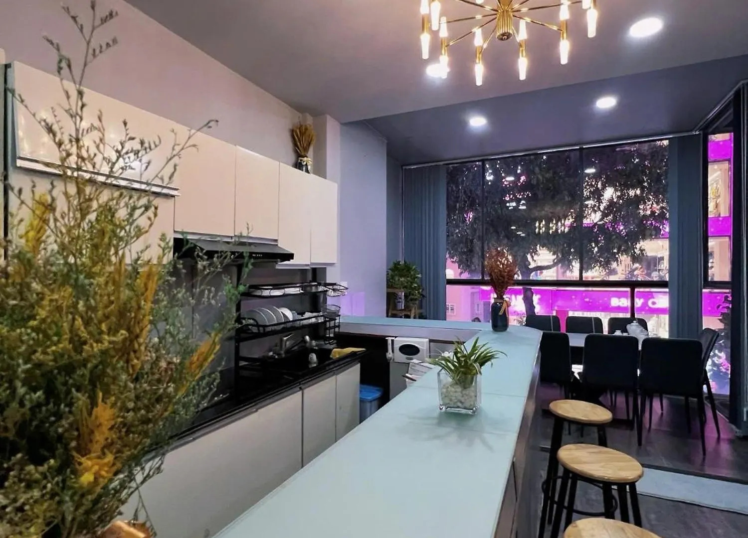 Saigon Home Хошимин