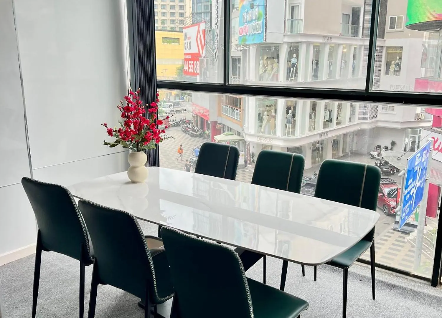 Saigon Home Хошимин